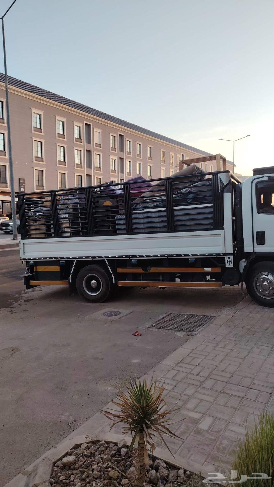 نقل عفش داخل وخارج الرياض فك وتركيب دينه مشوار64239759592195110