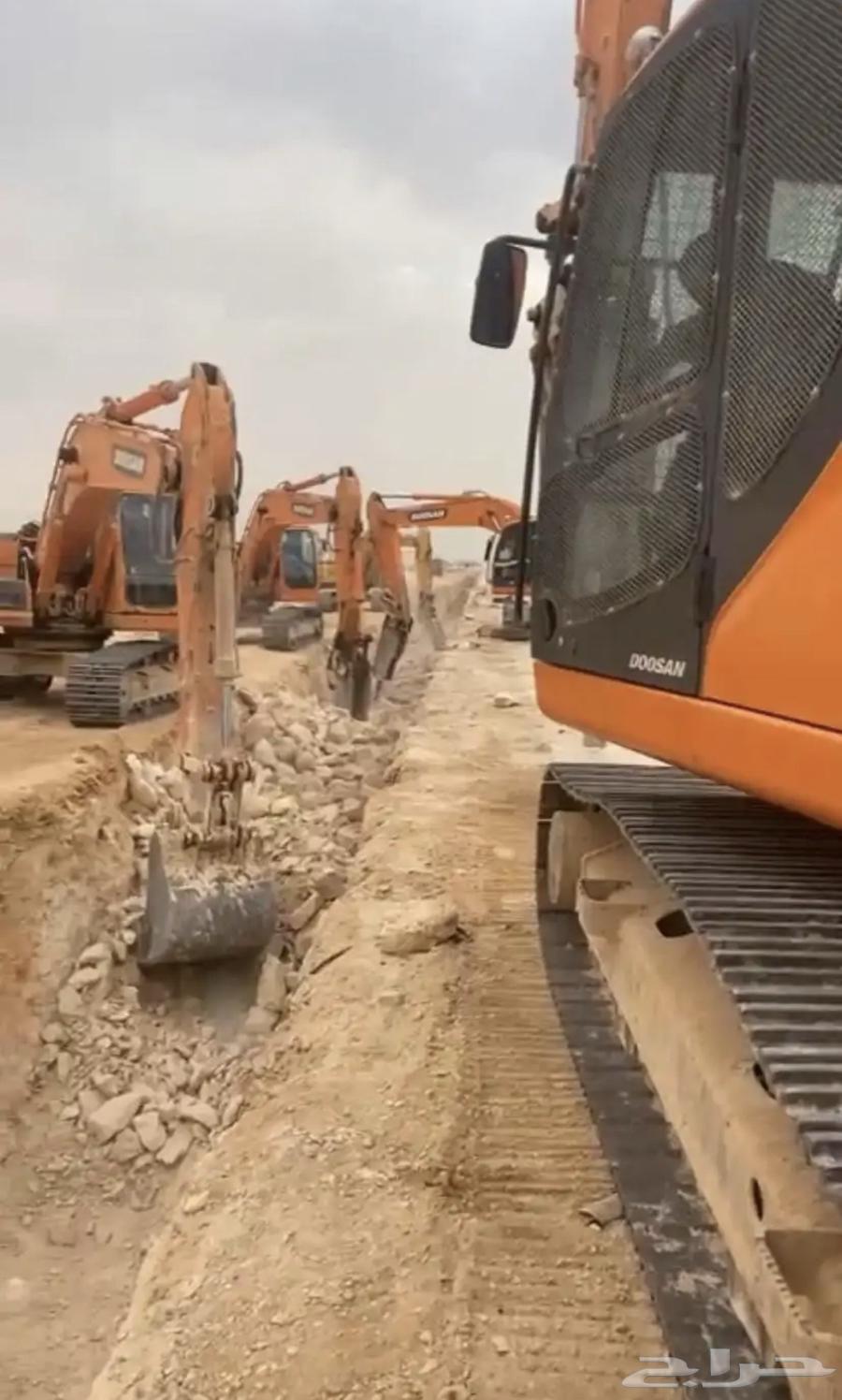 يوجد جميع انواع الحفريات وترحل وتوريد المود64229383015043110