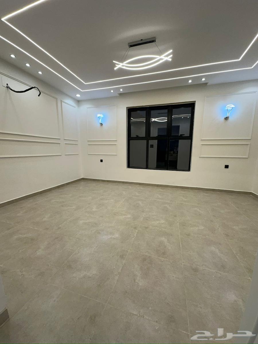 للبيع بحي الضيافه شقق علويه بسطح خاص من 550 الف vip64228265434883114