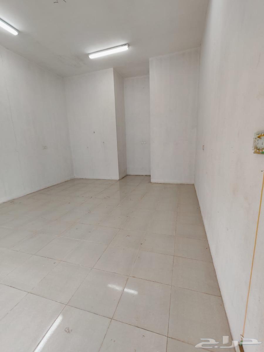 محل للايجار على شارع تجاري 40شمالي في الرانوناء64228815757315114