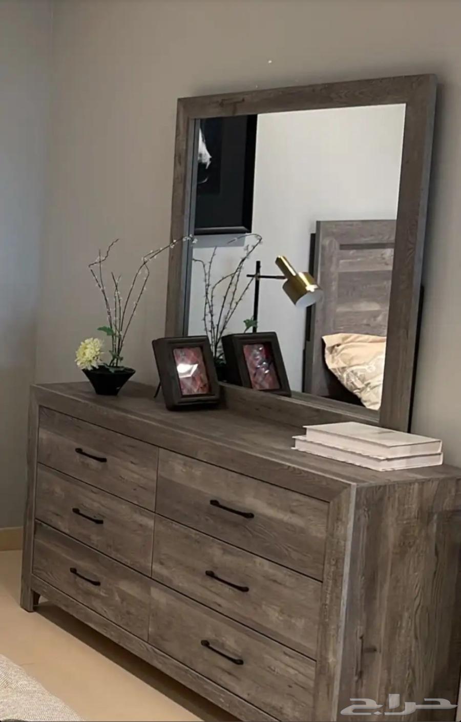 Details of bedroom sets, rooms, and beds64239968682882110