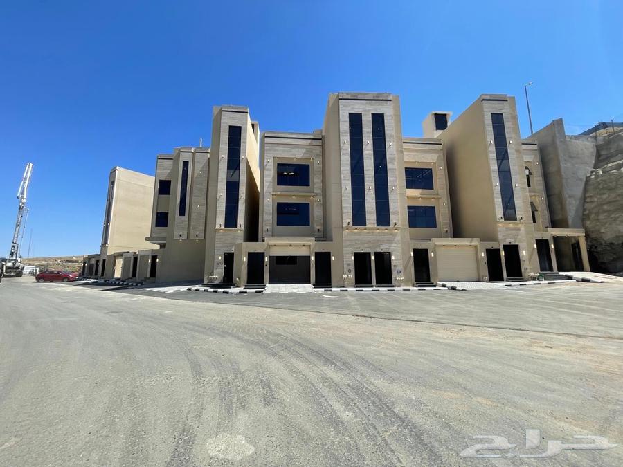 للبيع شقق علويه نظام أدوار بالمحاله ابها 500 ألف ريال64228265575425110