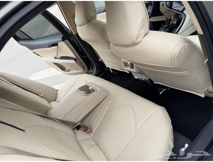 Renting drivers with their own cars at symbolic prices64226080593409113