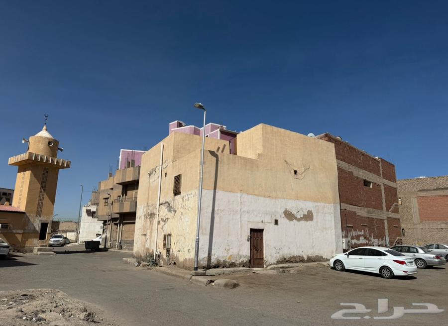 للبيع بيت شعبي خطواين عن الحرم موقع استراتيجي64239956939139110