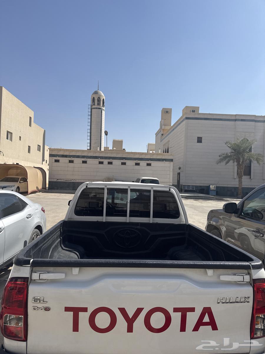 توصيل سياره هايلوكس اي مكان بالرياض64228825031938110