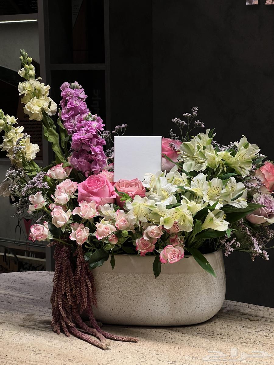 Flower Arranger, Florist, Arrangement64226079097602111