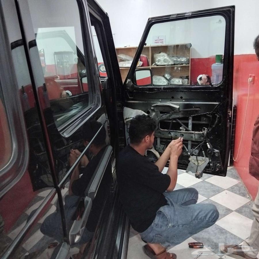 Repairing glass cracks and polishing windshields using the latest technologies64228274409731113