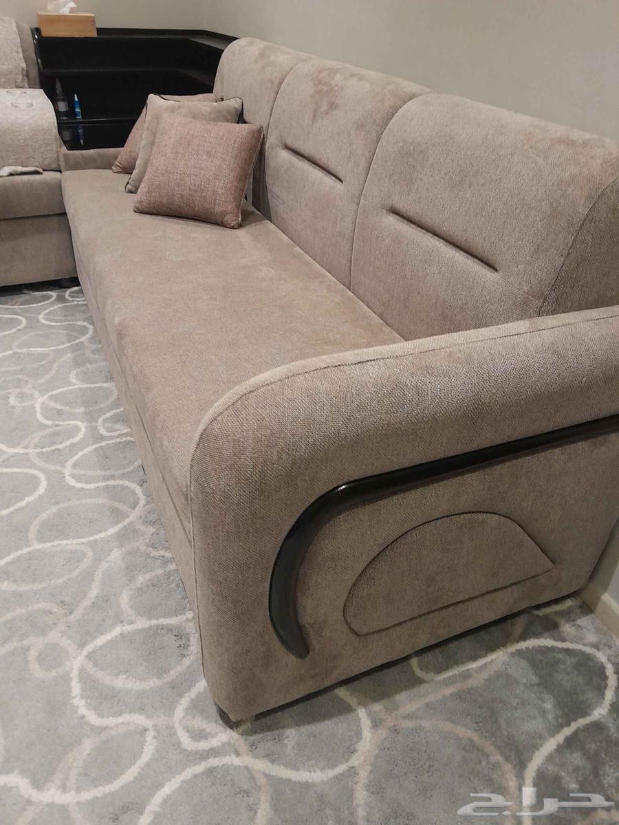 Upholstery and tailoring of sofas, councils, and mattresses at the same location64229183635842110