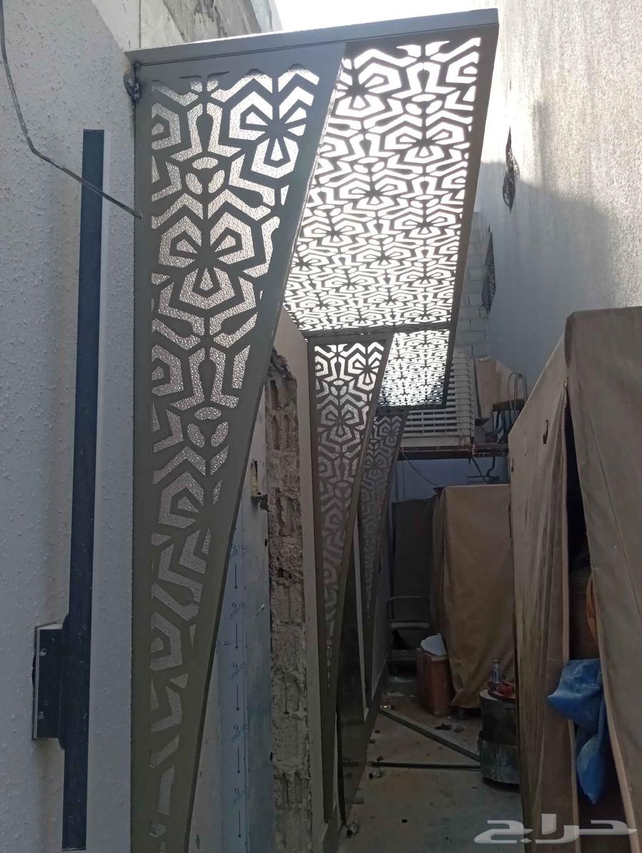 Scratch glass and office fronts64229383067138110