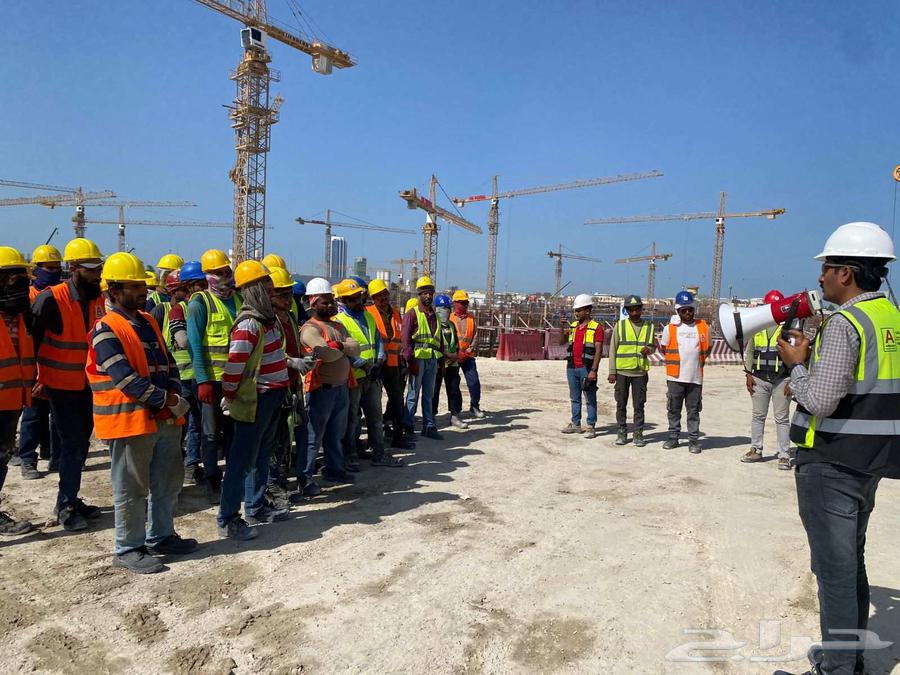 عمالة-نجارين-حدادين-بنائين-مليسيين-نقاشيين64239969166722113