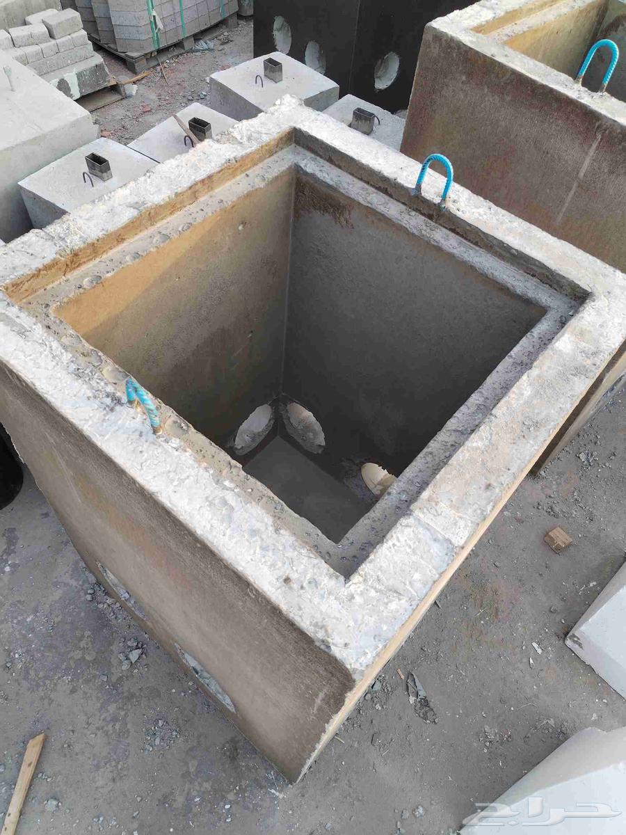 حواجز خرسانة نيوجرسي مناهيل قواعد انارة مصدات سيارات انترلو64229016477441113