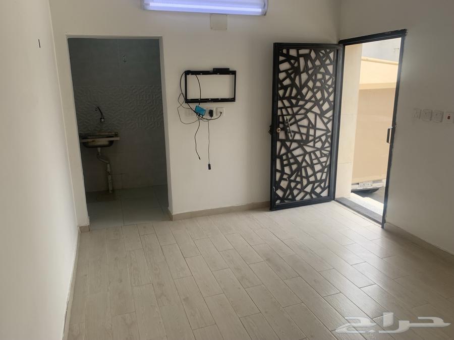 غرفة للإيجار نظيفة شامل مويه وكهرب حي الفضيلة الخمرة64228816034562113