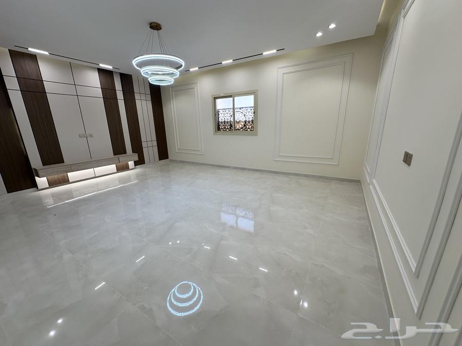 شقه دور ثاني للبيع وسيعه مصعد راكب مطبخ راكب64228458337923110