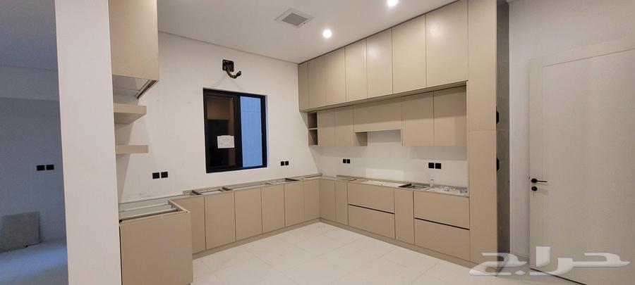 فني المنيوم مطابخ فك تركيب تغيير تور وجميع قطع اللمنيوم وزجا64229557271171114