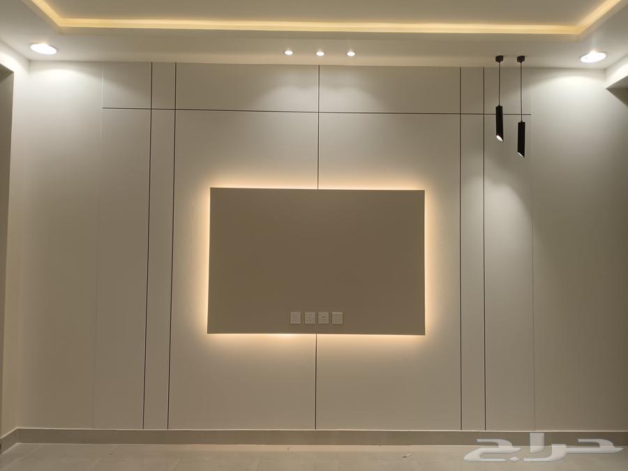 Aluminum interior and exterior decorations, disassembly, installation, customization, and maintenance64239761162114110