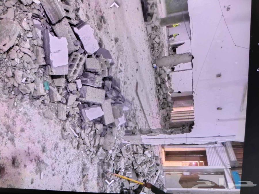 Breaking and removing plaster64229383789315114