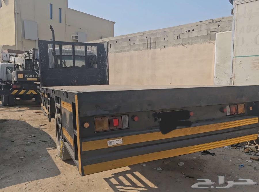 سطحه طول 6متر عرض 2.30 نضيفه جدا لا توجد لحامات وكسور64229557089027110