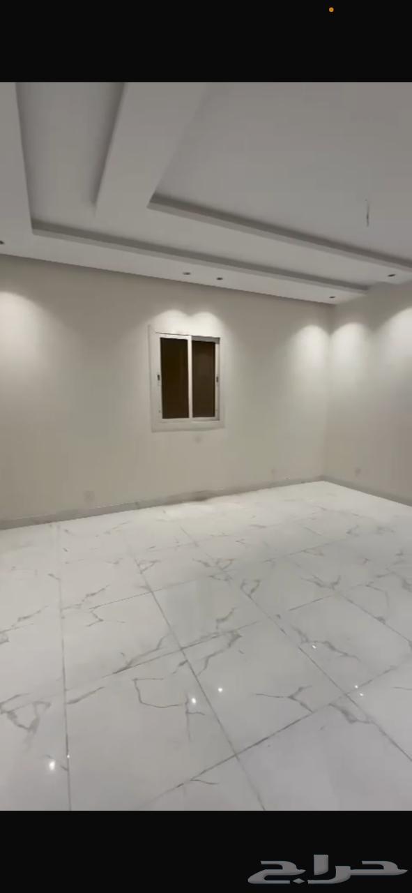 شقة 6 غرف بحي الريان مساحة 220 م دفع شهري64228627807362111