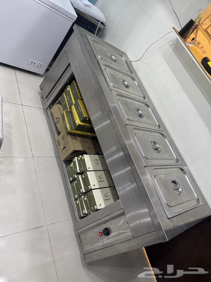 محل للتقبيل بحي المونسية64228628592257111