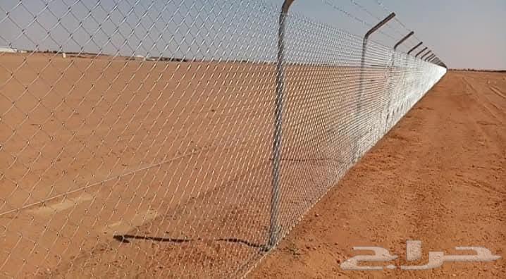 Fencing contractor with all specifications and reasonable prices64240145644801111