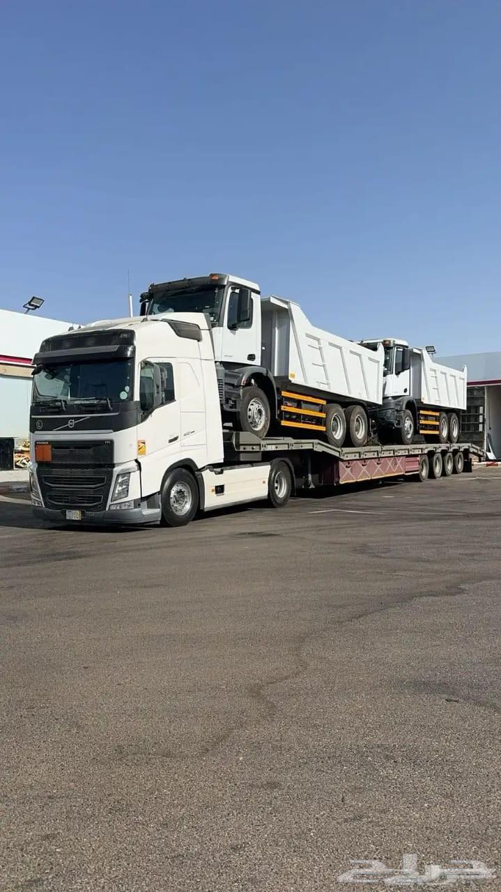 19-meter lowbed available in Jeddah for transporting cars and equipment64260120073730110