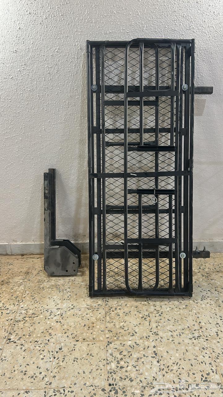 Basket for transporting items and furniture64226079625731110