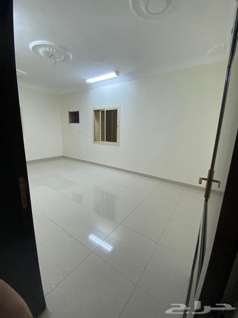 شقة للايجار حي شوران64239752097027114