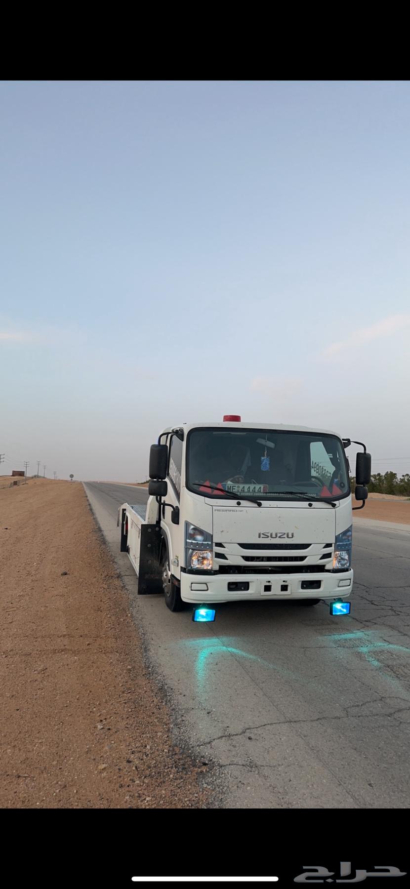 سطحة بيشة لنقل السيارات والمعدات للتواصل64229017059075110