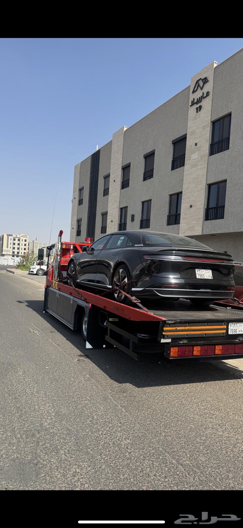 Trailer going from the city to Al-Qassim and returning empty64229383173761110