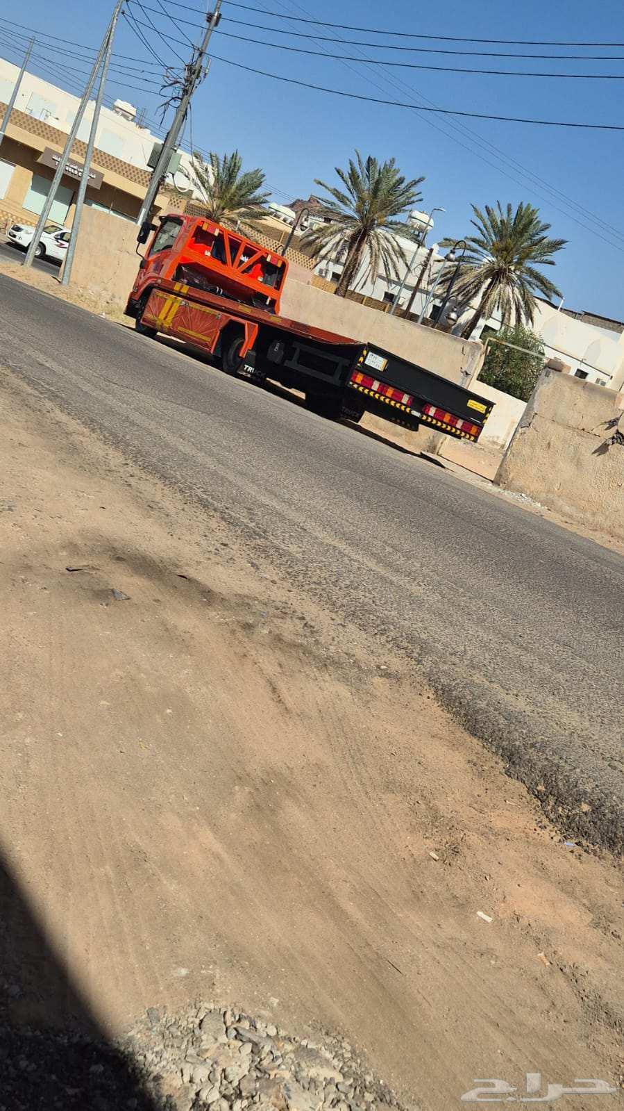 سطحة للبيع موديل 2014 الموقع تبوك موجوده بالمعرض64241319281921112