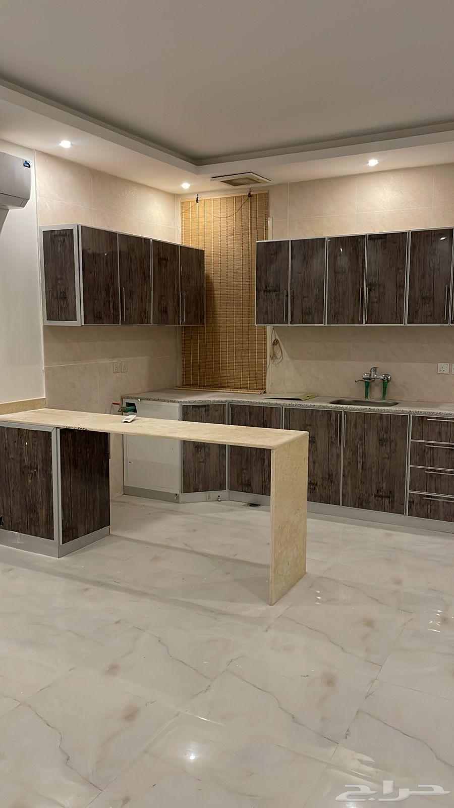 شقة للايجار حي القيروان64228627467138114