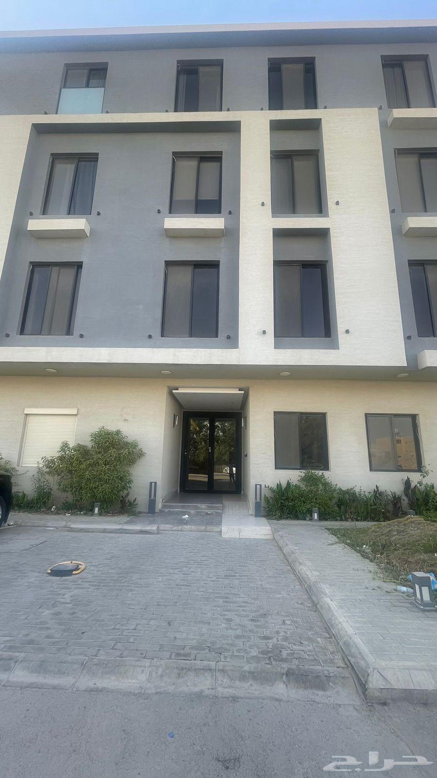 شقه فاخرة بحي العارض64228457816706110