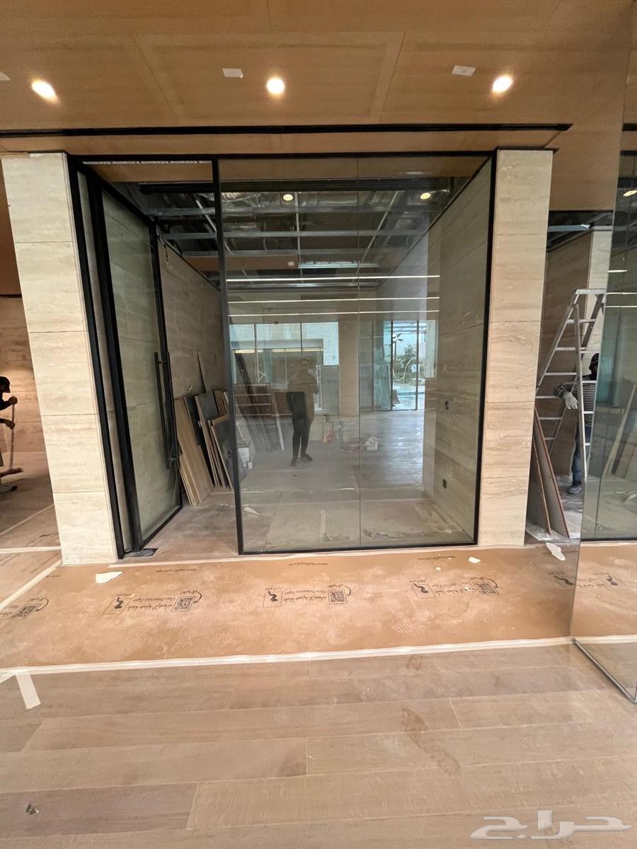 Skylight Glass Interfaces64229384560385110