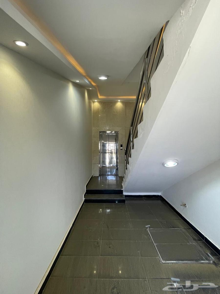 للبيع شقق علويه نظام أدوار بالمحاله ابها 500 ألف ريال64228265575425112