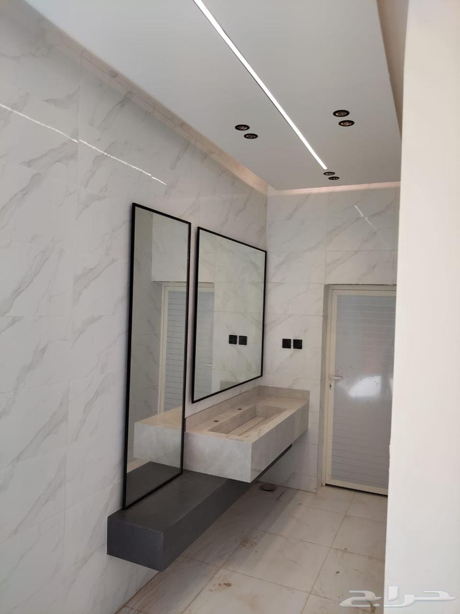 Ready-made and custom washbasins available64228273202051112