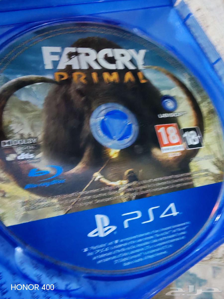 للبيع سوني 4 مع يدين64672266719234114