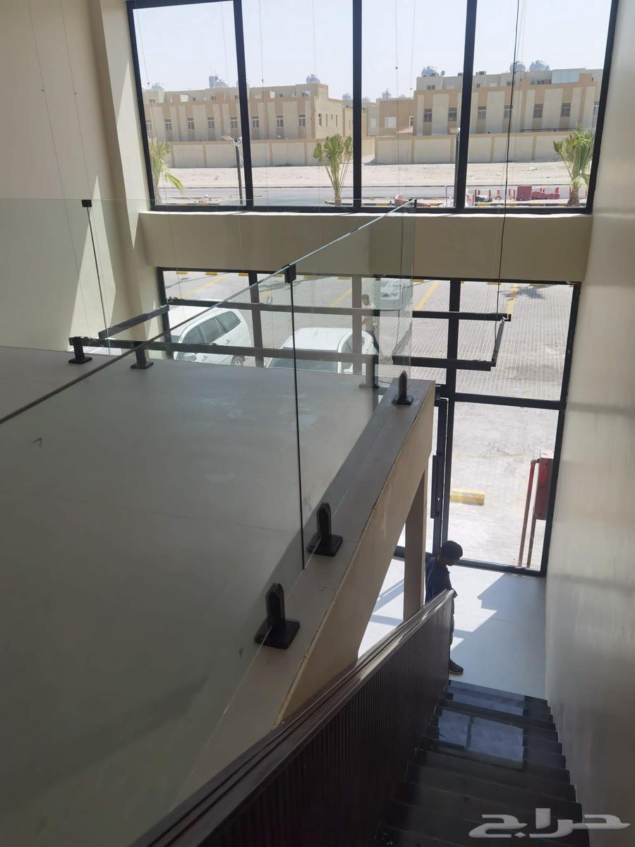 زجاج توريد وتركيب وصيانه64168255937667111