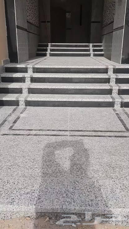 Installation of ceramic tiles for walls, floors, and marble64167638379521112