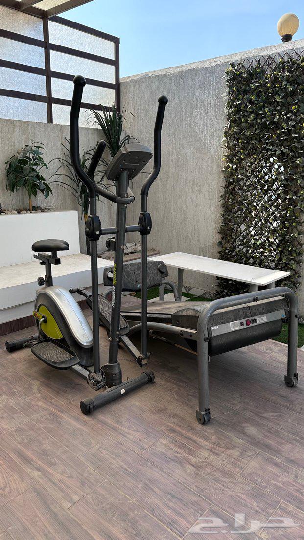 باب نظيف وأجهزة رياضية64667285934594112