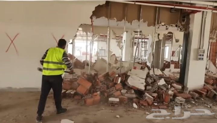 Breaking and cutting walls64168448533763111