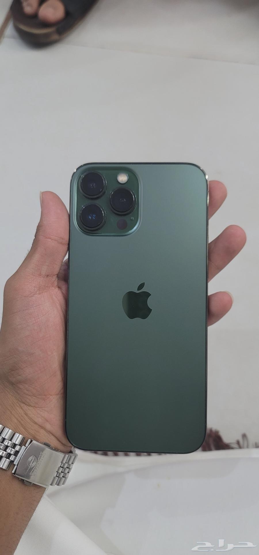 ايفن 13برومكس الحالة خلاي من الخدوش السعر 2000 شاحن وسماعه64670296302082113