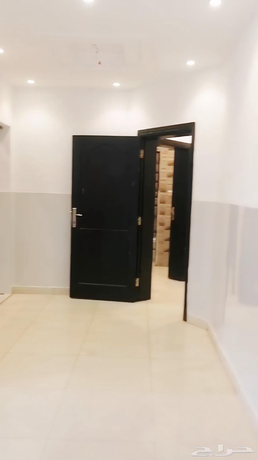 للايجار شقة في حي الفلاح الحمدانية دور ارضي مدخلين 5غرف64149884009601113
