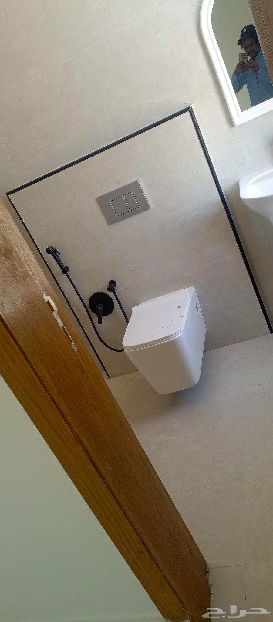 Tile layer64241845478019110