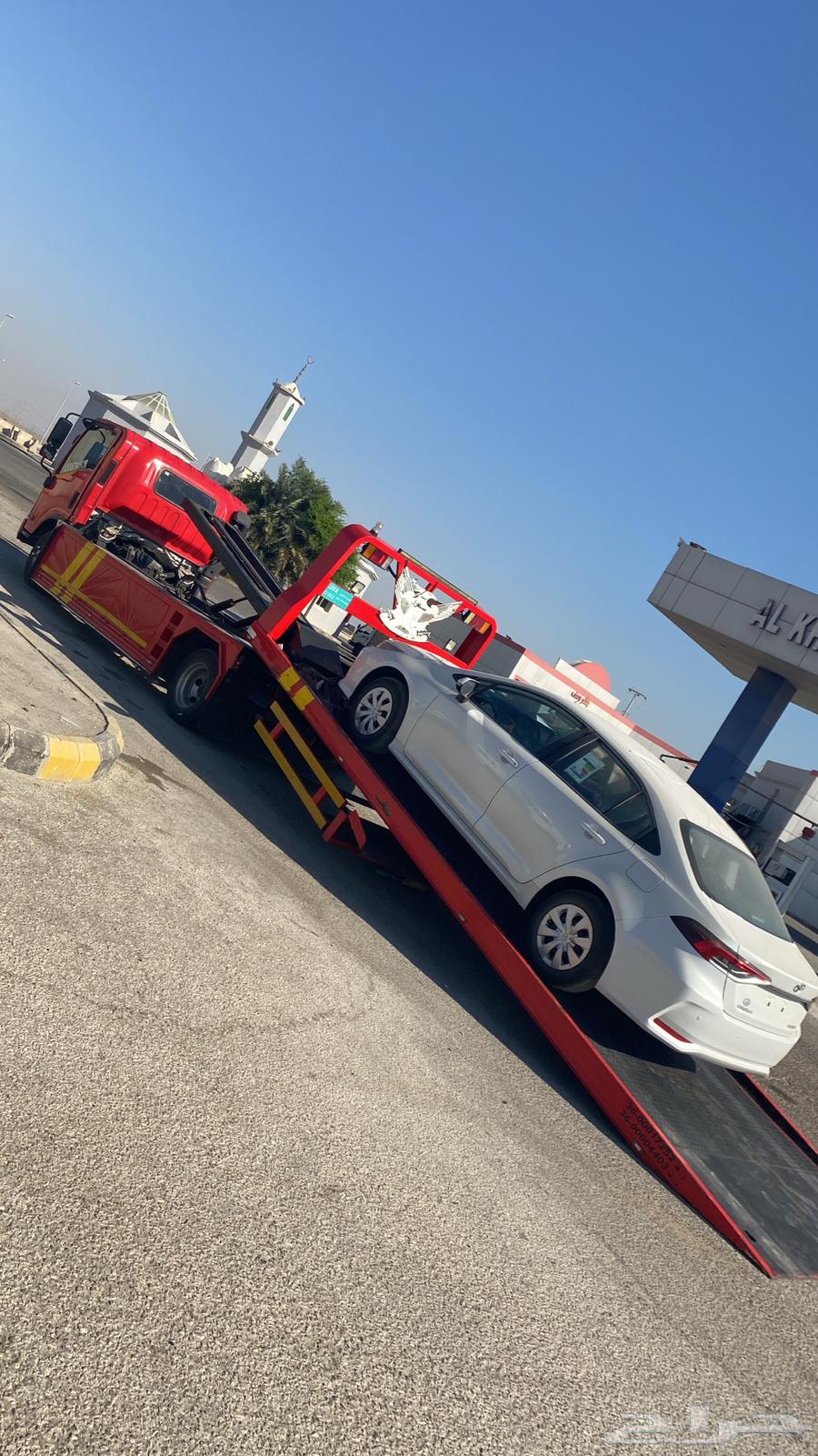 Riyadh flatbed returning to Khafji64244833194243110