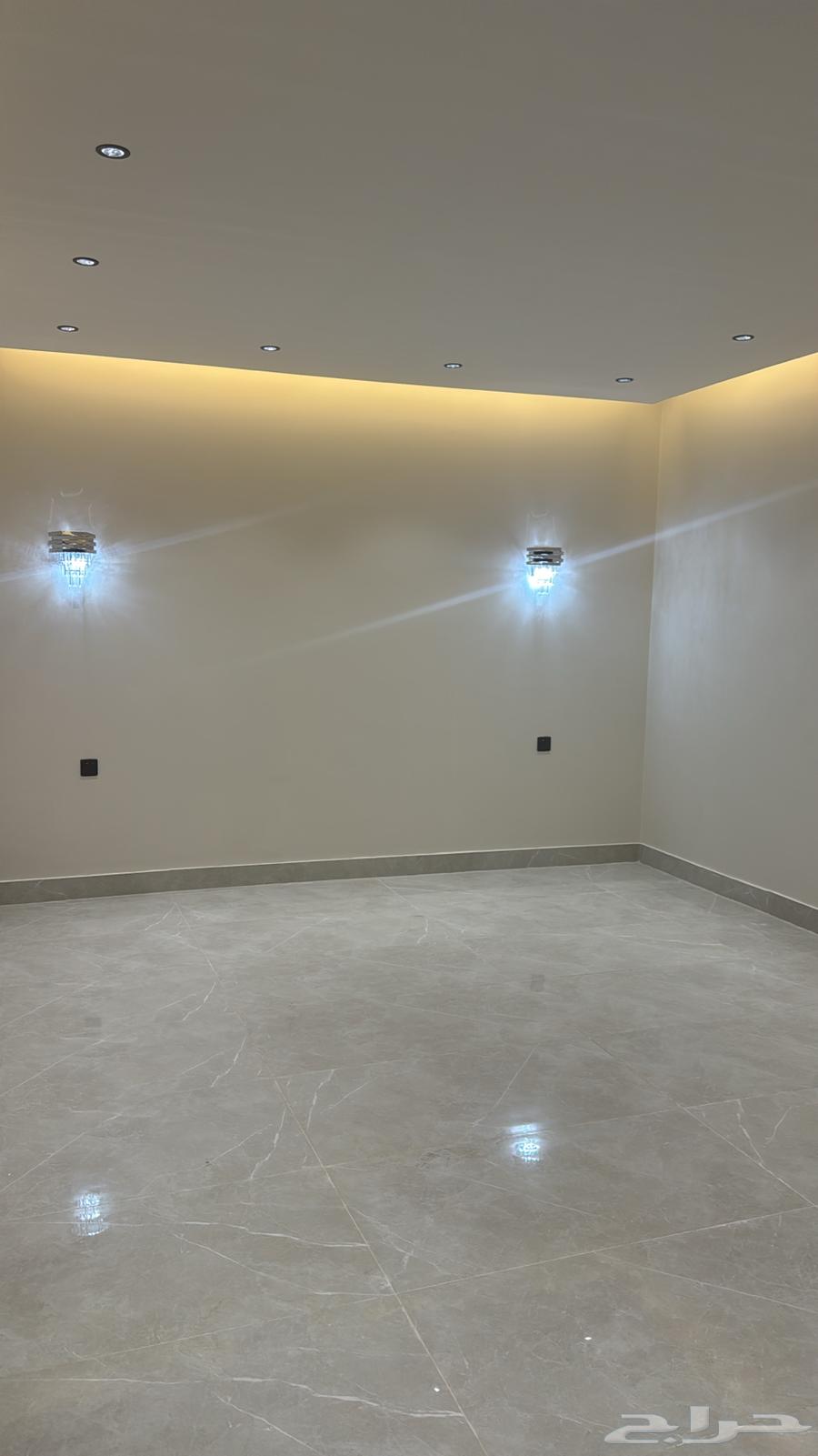 للبيع عمارة جاهزة للسكن في مخطط السلام المساحة 360م264244660667395112