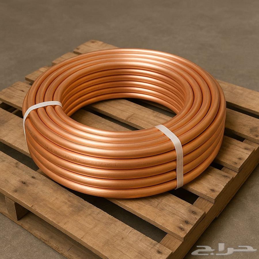 Air conditioning technician for disassembling and installing air conditioners64240624053633110