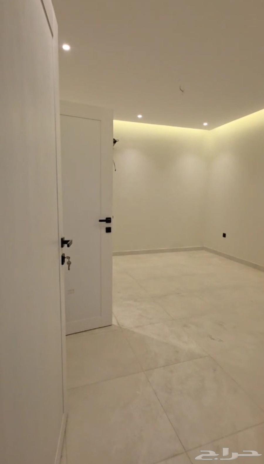 ثلاث غرف افراغ فوري لعملاء الكاش بسعر 375 الف كاش فقط64244660708610114