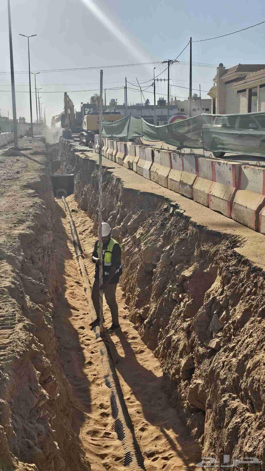 مقاول تمديد وتشطيب مناهل صرف مياه سيول64240786489858114