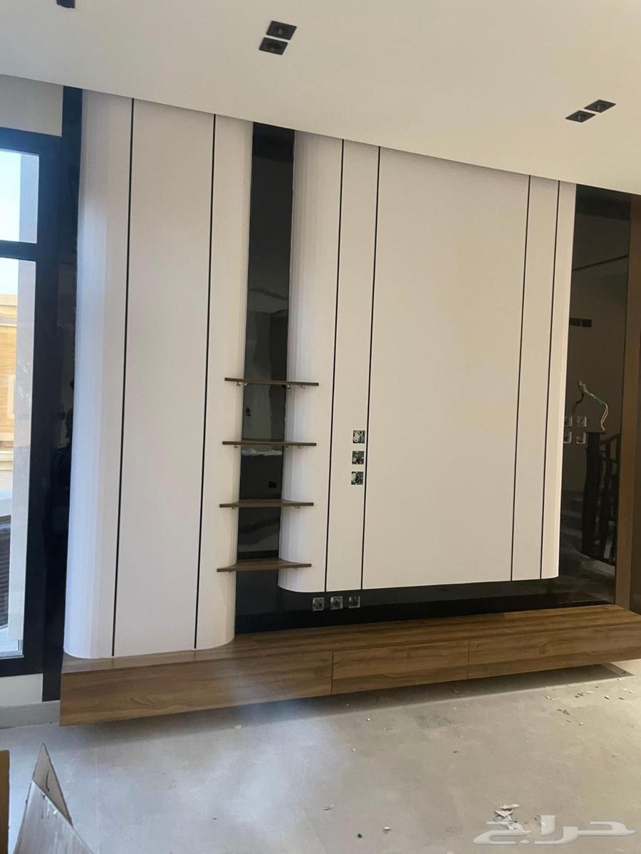 تنفيذ كافة انواع الديكور و الباركية والصيانة واعادة الترميم64241486649090110