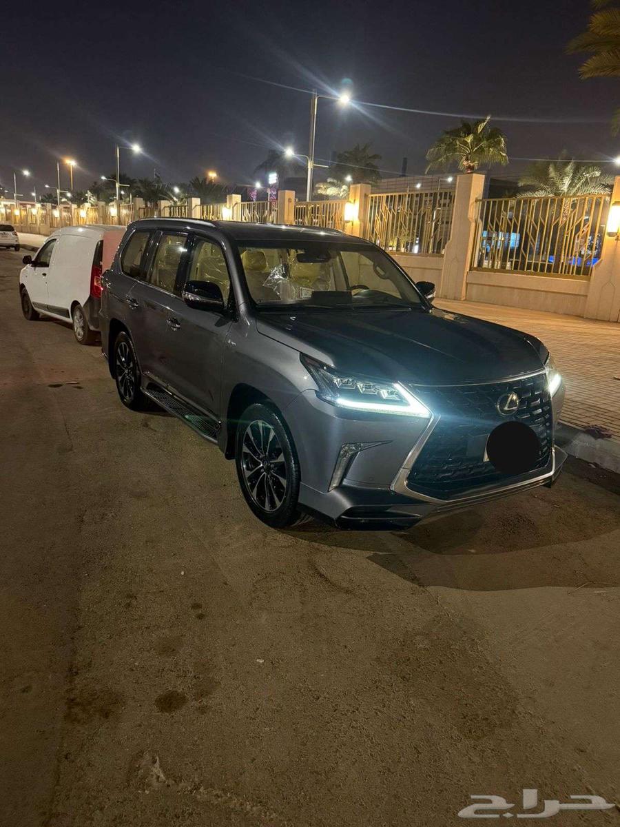 تلميع سيارات ونانو سيراميك أمريكي بضمان وارضيات حسب الطلب64240457685251114